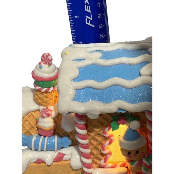 Light up 2 Piece Gingerbread Train Engine Candy Filled Car Holiday Decoration - Picture 14 of 14